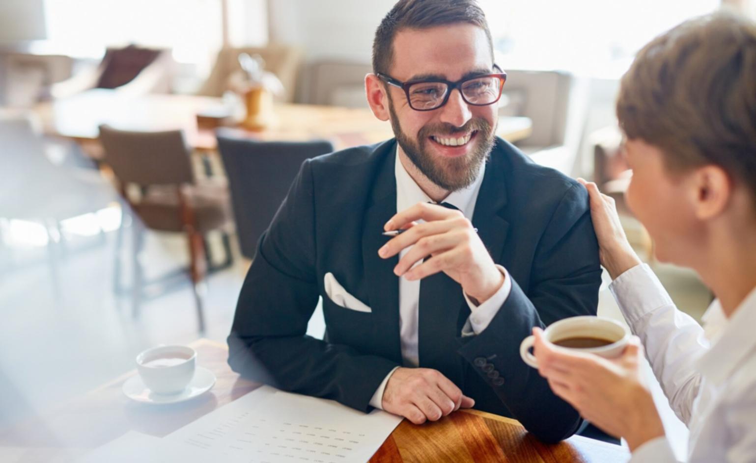 Estudiantes participando en sesión de aprendizaje flexible